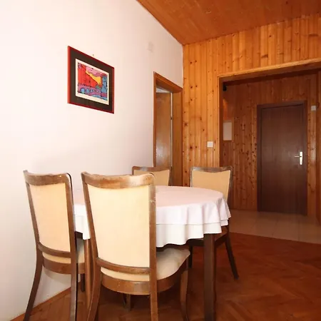 Apartman With A Parking Space Jelsa, Hvar - 5728 *