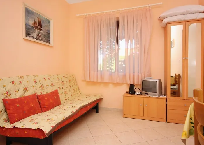 With A Parking Space Jelsa, Hvar - 5728 Apartman *