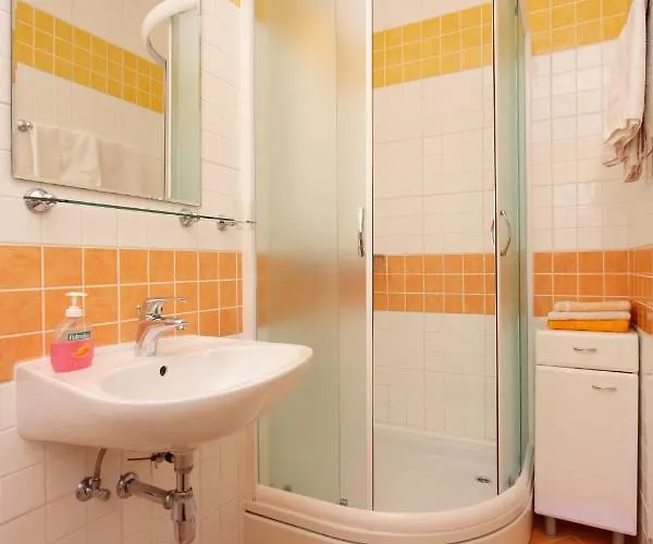 With A Parking Space Jelsa, Hvar - 5728 Apartman