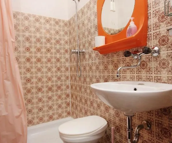 With A Parking Space Jelsa, Hvar - 5728 Apartman *