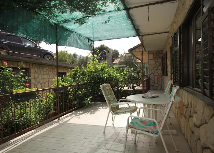 With A Parking Space Jelsa, Hvar - 5728 *