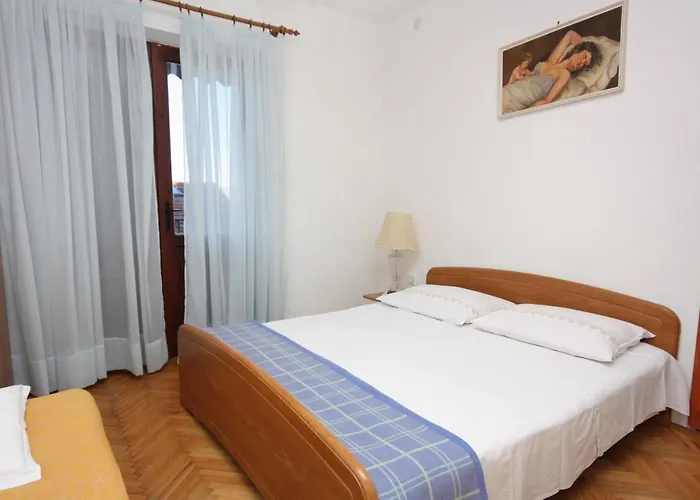 Apartman With A Parking Space Jelsa, Hvar - 5728 *